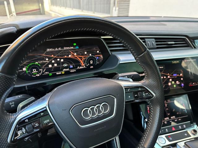 e-tron Sportback 50 quattro Black Line Edition