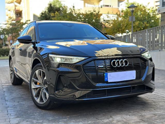 e-tron Sportback 50 quattro Black Line Edition