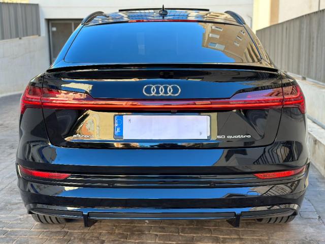 e-tron Sportback 50 quattro Black Line Edition