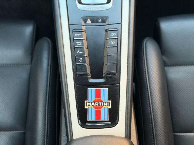 911 Carrera S -MARTINI RACING EDITION- -SOLO 80 UNIDADES-