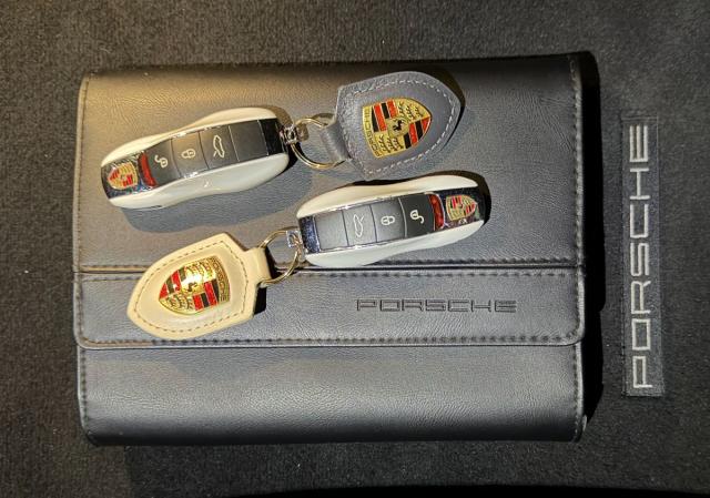 911 Carrera S -MARTINI RACING EDITION- -SOLO 80 UNIDADES-
