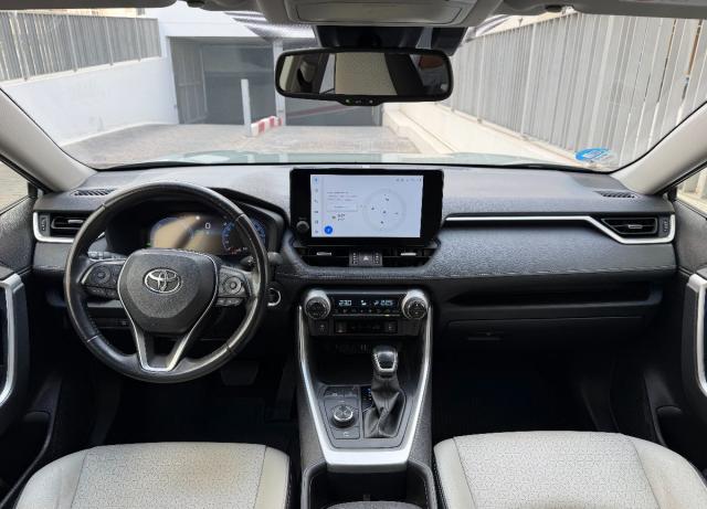 TOYOTA RAV4 Hybrid 220H 4×4 Advance Plus