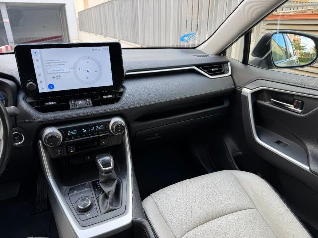 TOYOTA RAV4 Hybrid 220H 4×4 Advance Plus
