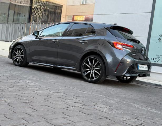 Hybrid GR Sport 140Cv