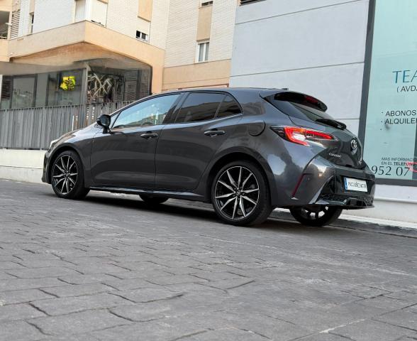 Hybrid GR Sport 140Cv
