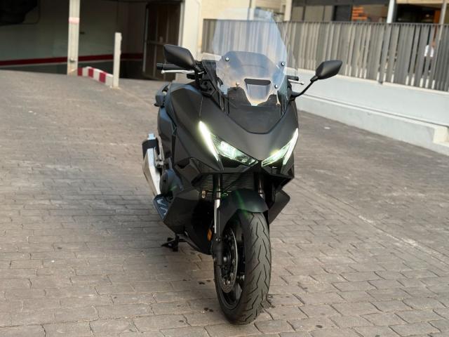 FORZA 750 -6 AÑOS DE GARANTIA OFICIAL HONDA-