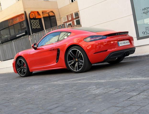 PORSCHE 718 Cayman S PDK -RESERVADO-