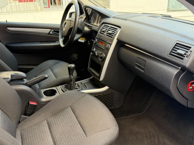 MERCEDES – Clase B – 200 CDI Sport